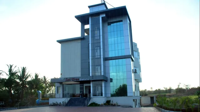 Hotel Sai Tree Executive
