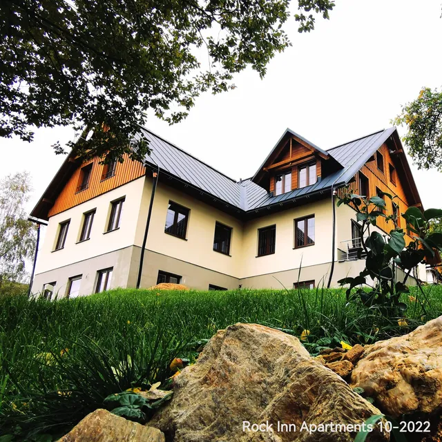 Rock-inn Apartments