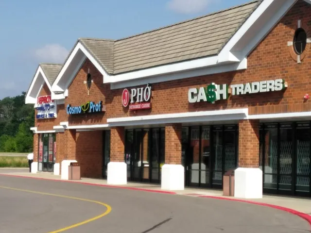 Cobbler Crossing Shopping Center