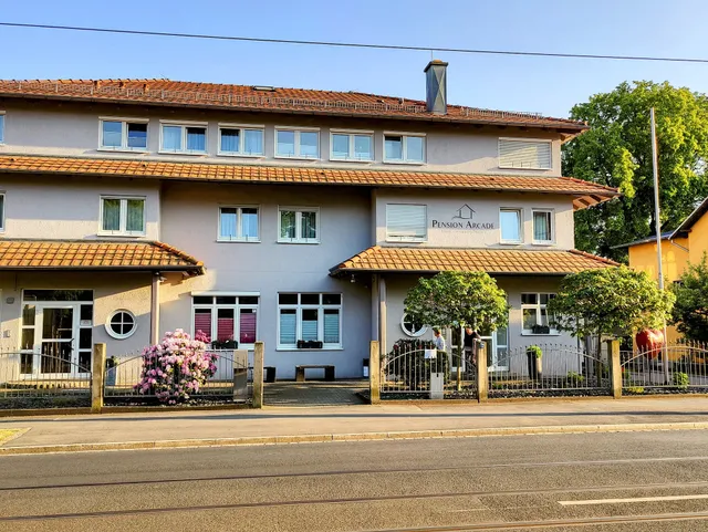 Pension Arcade