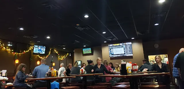 Tavern At Tina's Country House