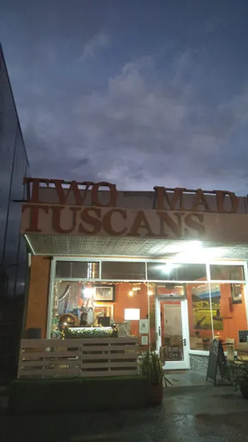 Two Mad Tuscans Traditional Italian Pizzeria