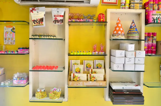 The Cake And Cream Factory FC Road