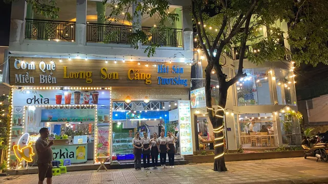 Luong Son Cang Restaurant