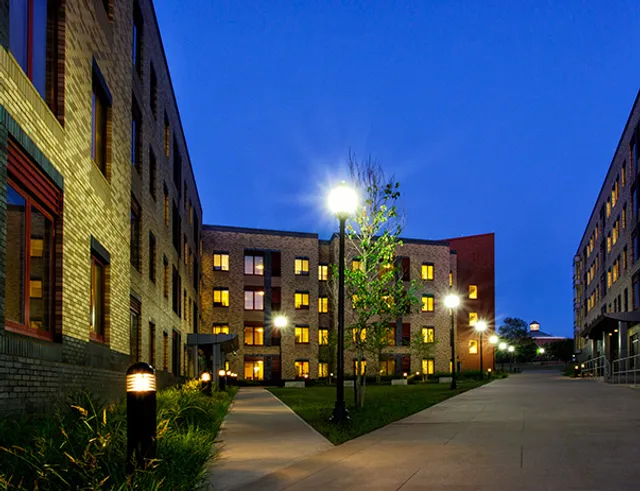 Dolphin Cove - CSI Student Housing