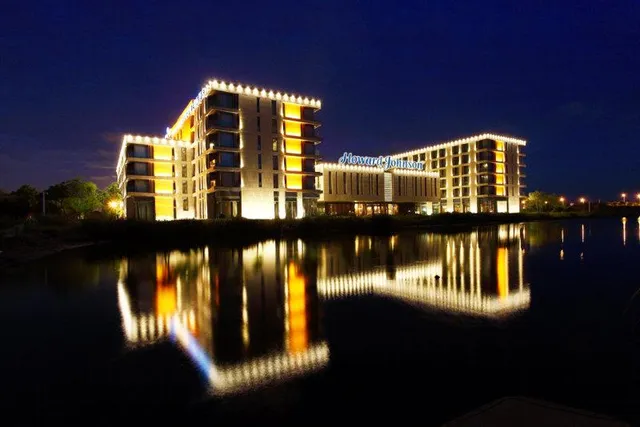 Howard Johnson Plaza Lingang Shanghai