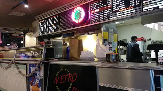 Metro Pizza & Sandwiches
