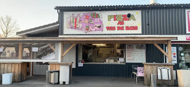 Le Camion Pizza Au Feu De Bois