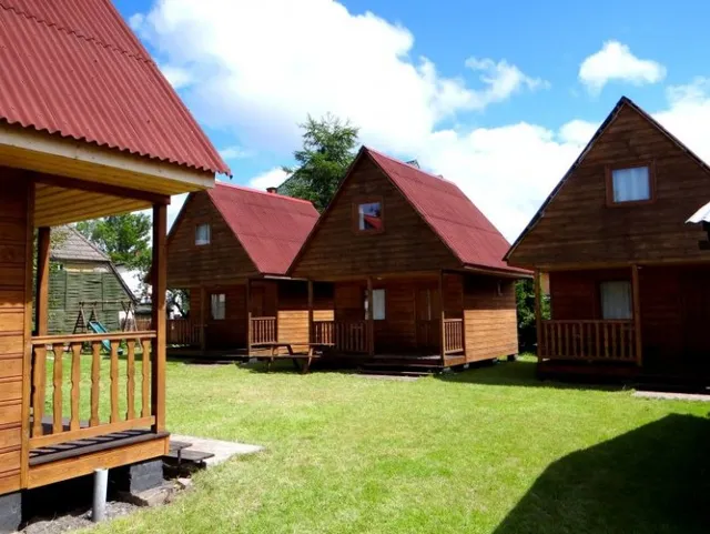 Domki Letniskowe "Cztery Pory Roku"