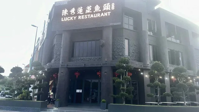 Lucky restaurant