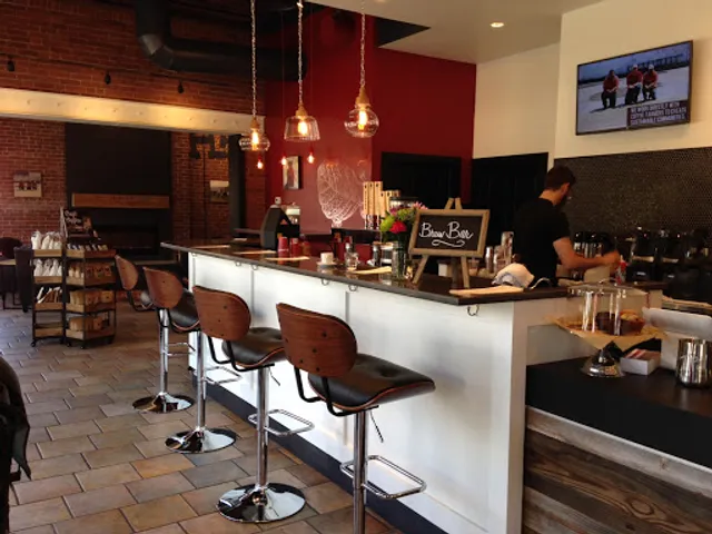 Crimson Cup Coffee Shop - Upper Arlington