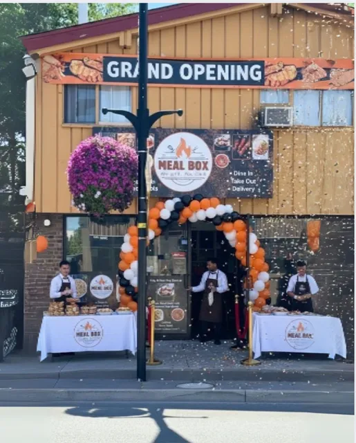 Meal Box – at Niagara’s Best Inn, Niagara Falls