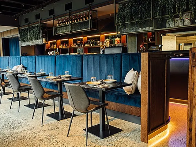 Silky Otter Ponsonby