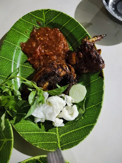 Ayam Bakar Guslim