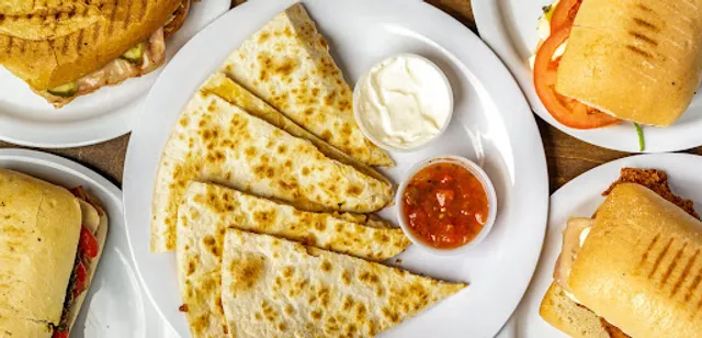 Cliffs Cafe & Salad Bar