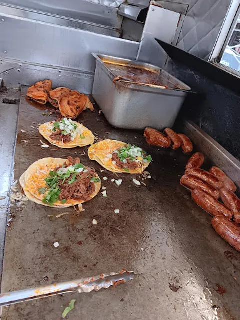 Taquería Dos Hermanos Food Cart