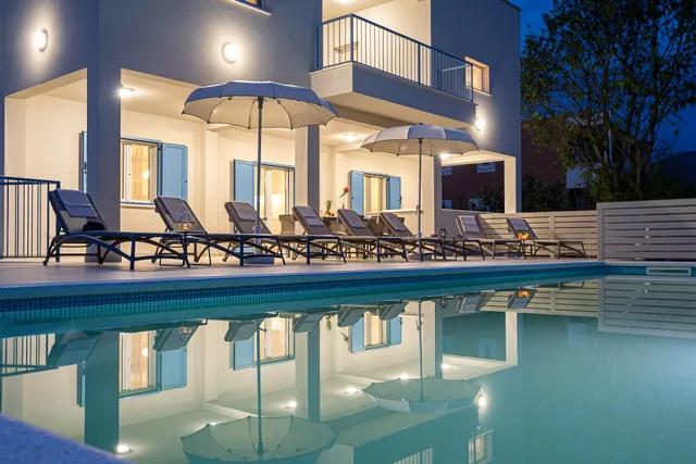 Luxury Villa Diana with pool