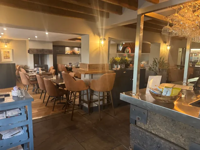 The Hawk - Pub, Hotel & Restaurant