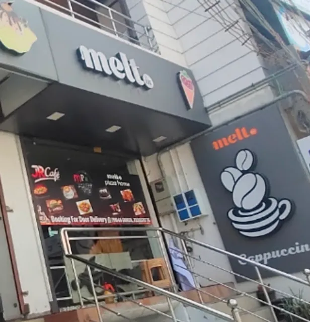 Melt in - JR Café | Cappuccino | Ice Cream Parlor