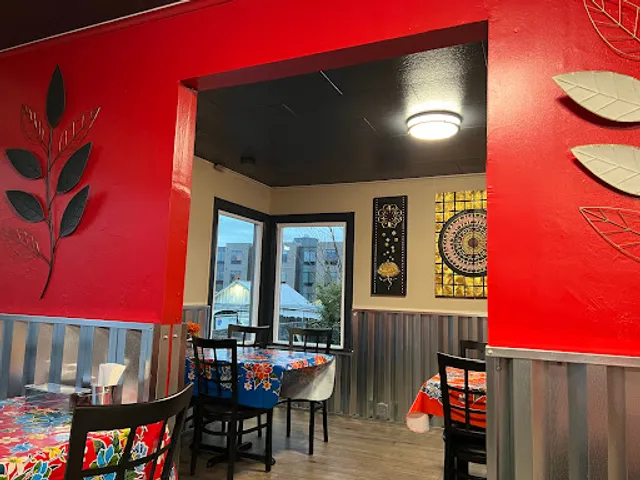 Tin House "Thai Street Food"