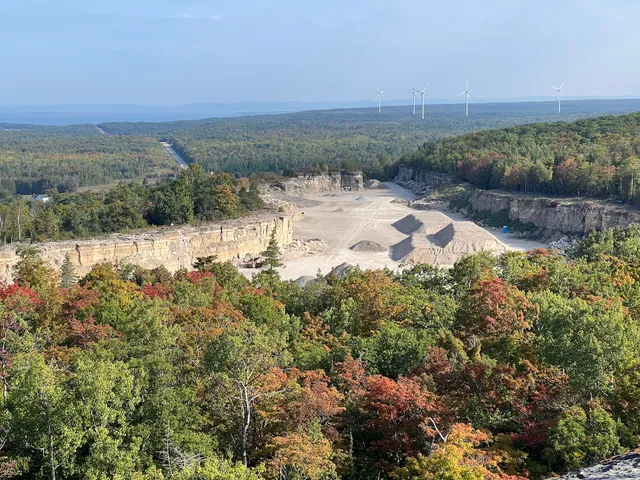 Cup and Saucer Lookout