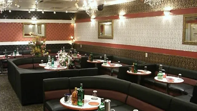 パブクラブ トレビの泉 南橋本