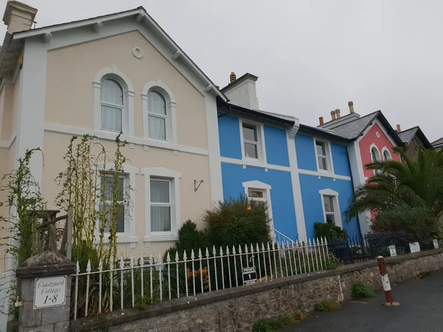Coastguard Cottages