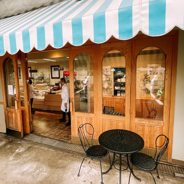 Patrick's Bakery & Cafe