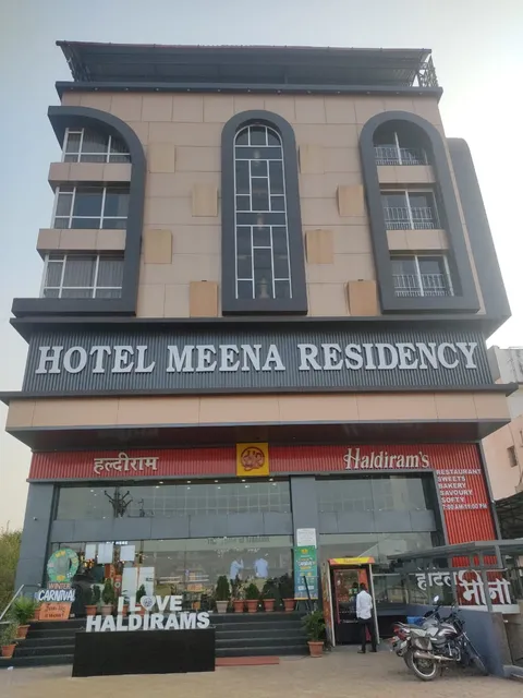 Collection O Hotel Meena Residency