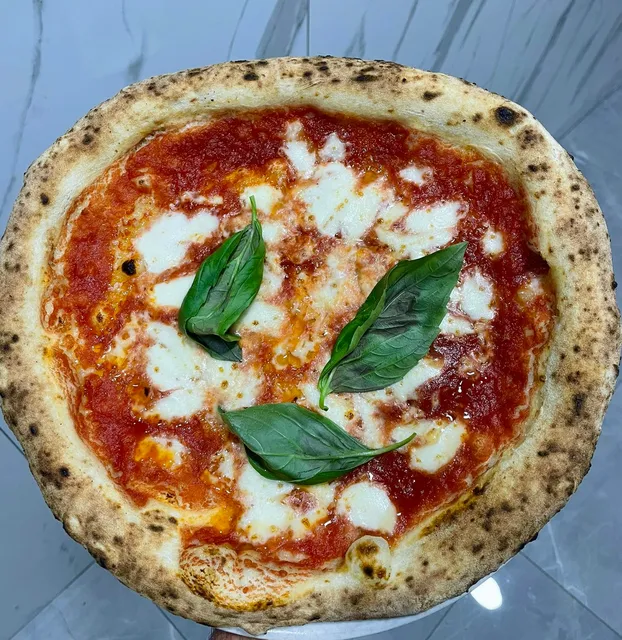 Ristorante e Pizzeria Degli Amici di Guerra Pasquale Napoli