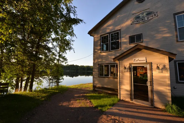 Hanging Horn Lakeside Resort