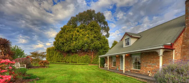 Rosebank Cottage Collection