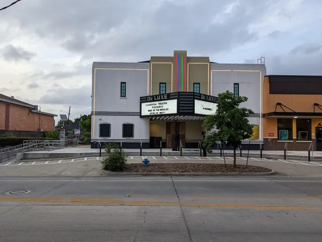 The DeLuxe Theater