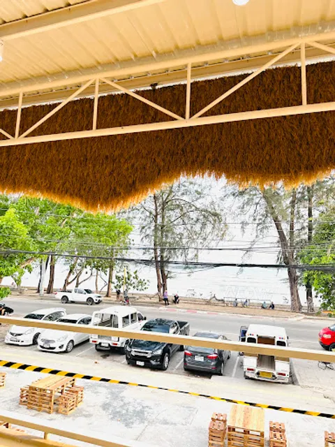 ล่องเล อ่าวนาง ซีฟู้ด Longlay Aonang Seafood