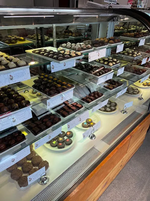 The Hot Chocolatier - St Elmo