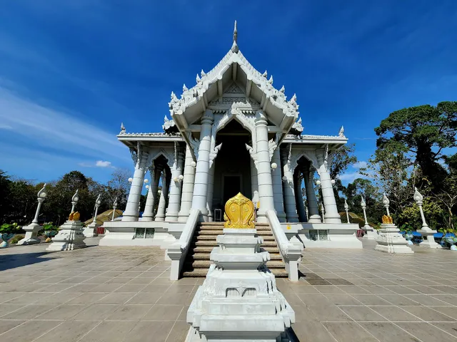 Wat Kaew Korawaram