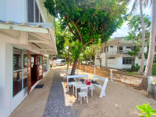 Rosana cafe X library