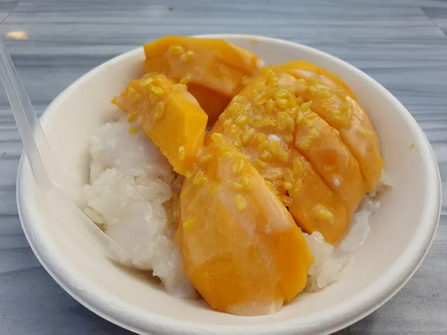 Mango sticky rice by auntie joy