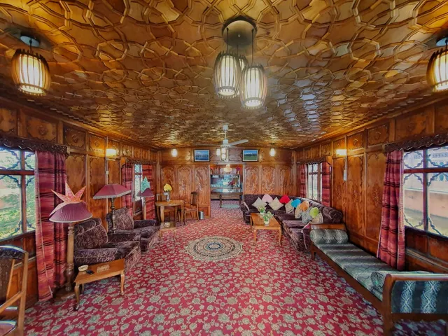 Zaffer Group of Houseboats