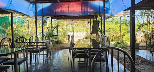 Marine Drive Multicusine Restaurant