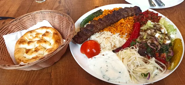 Köz Sultan Kebap Döner
