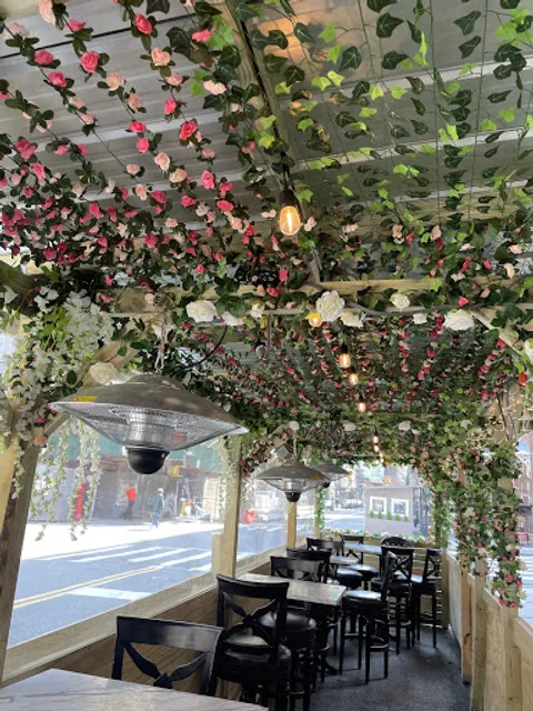 Pierre Loti Wine Bar