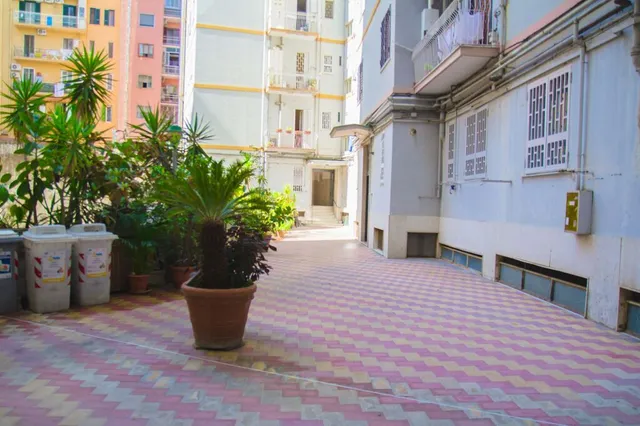 Happy Rooms in Easy House 2