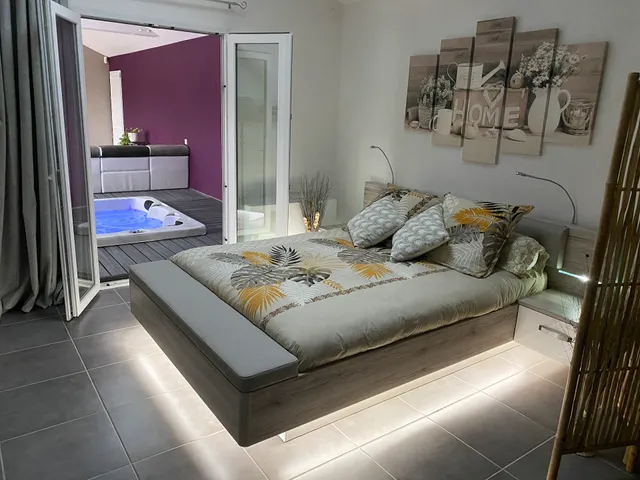 L’Albizia chambre d’hôtes avec jacuzzi privatif