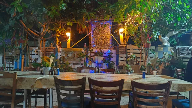 Venari TAVERNA Xaris