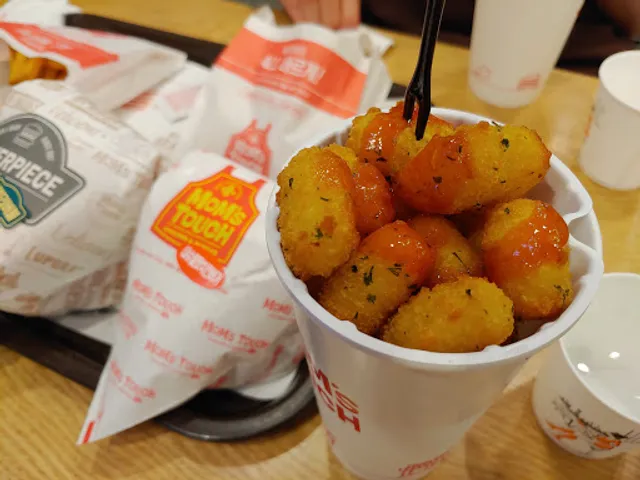 Mom’s Touch - Pohang Hyoja Branch