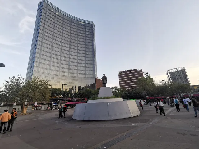 Glorieta de los Insurgentes