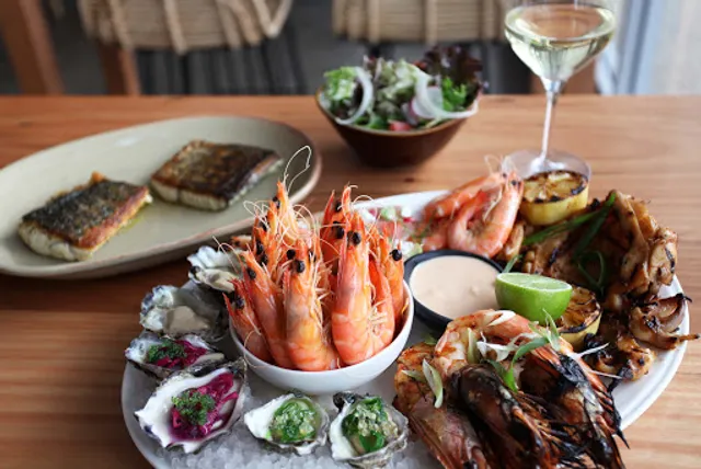 Bills Fishhouse & Bar