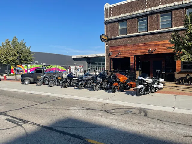 Legends Bar & Grille