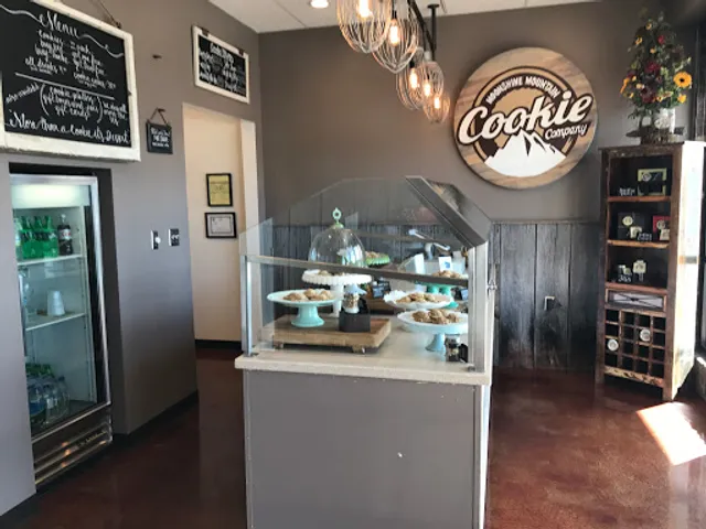 Moonshine Mountain Cookies & Ice Cream